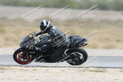 media/May-05-2025-Moto Forza (Mon) [[3c1838c5e5]]/2-B Group/Session 3 (Panning Test Turn 14 Inside)/